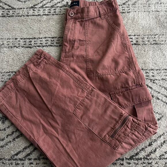 Aeropostale Women's Utility Cargo 100% Cotton Relaxed Rose Pink Pants Medium - Picture 6 of 10